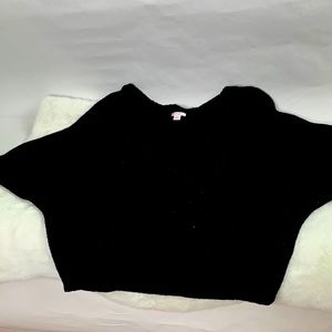 Xhileration Black Batwing Sleeve V-Neck Sweater Tapered Bottom Size M